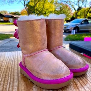 UGG gold pink boots with lace